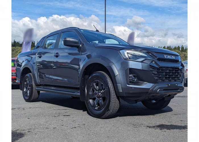 Used 1
                    ISUZU
                     for Sale Image