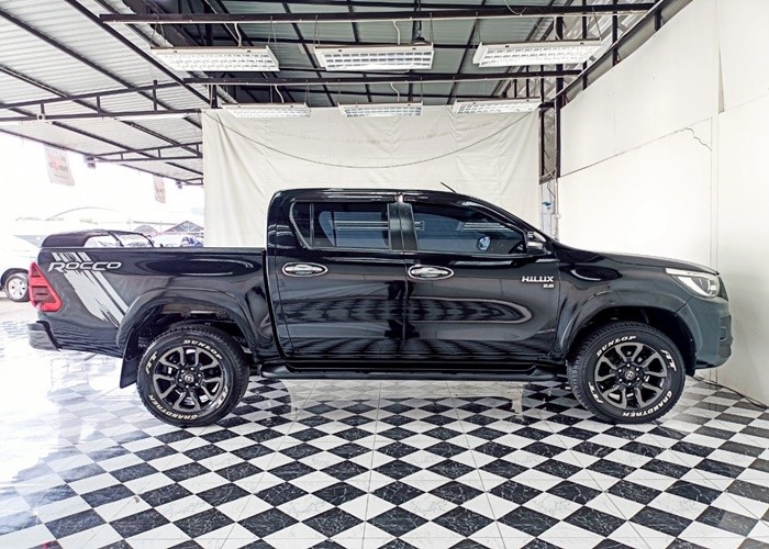 Used 6
                    TOYOTA
                     for Sale Image