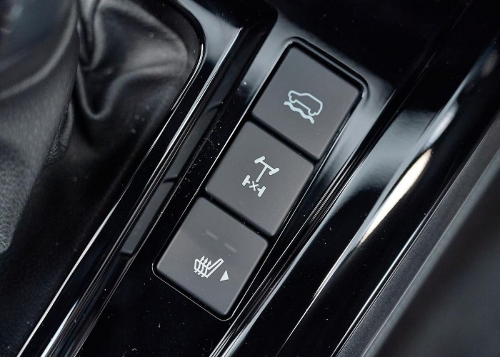 Used 1
                    ISUZU
                     for Sale Image