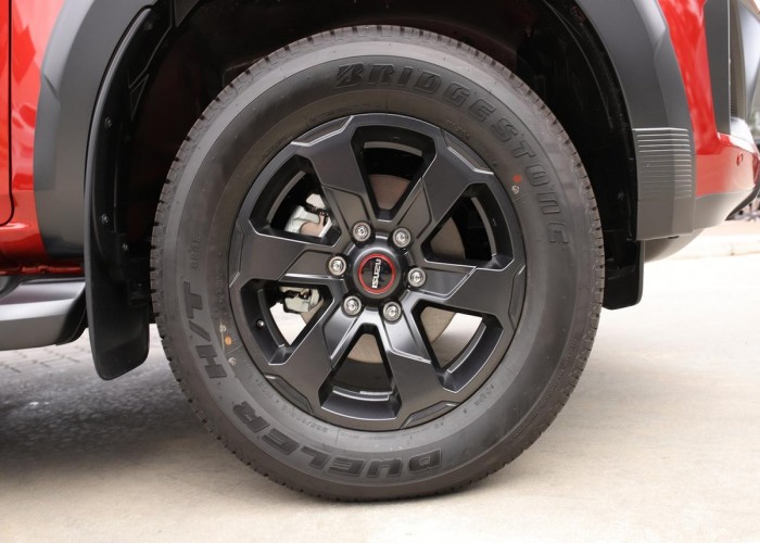 Used 1
                    ISUZU
                     for Sale Image